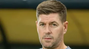 محمد صلاح يتلقى نصيحة جيرارد للاستفادة من تجربة سواريز بعد أزمته في ليفربول 1